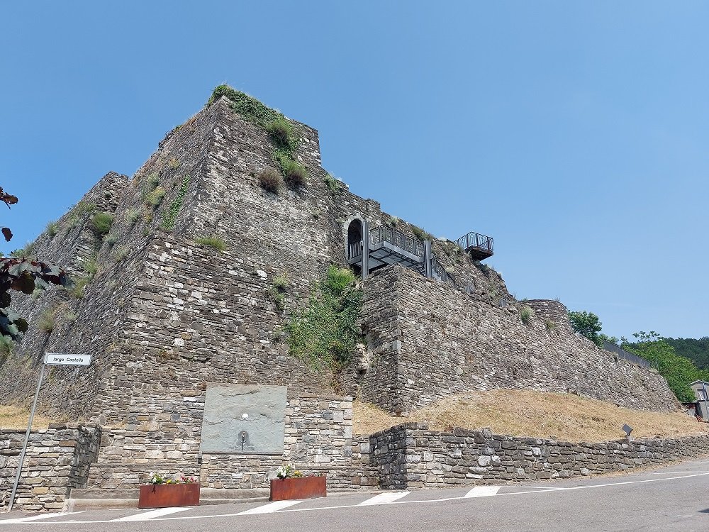 Berceto un viaggio tra storia panorami e baci indimenticabili Italia castello in giro in giro blog