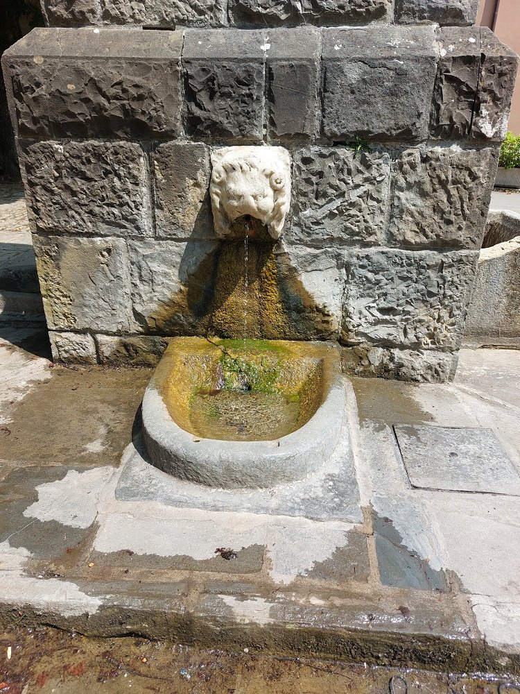 Berceto un viaggio tra storia panorami e baci indimenticabili Italia fontana in giro in giro blog