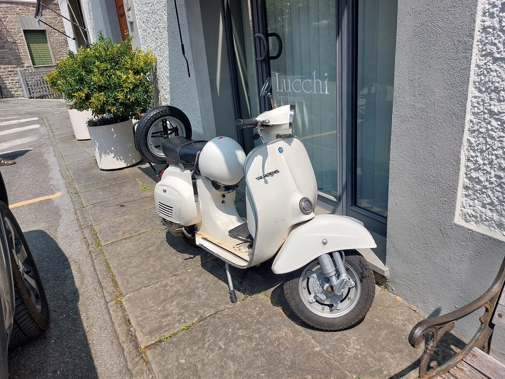 Berceto un viaggio tra storia panorami e baci indimenticabili Italia vespa in giro in giro blog